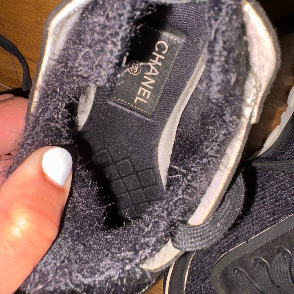 Chanel Black Tweed & Suede CC LaceUp Fuzzy Sneakers - Picture 4 of 11